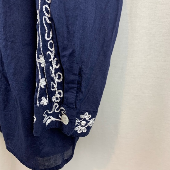 Chicos Navy Embroidered Long Sleeve Button down shirt, Size XL 16 (chicos sz 3) - Picture 4 of 5